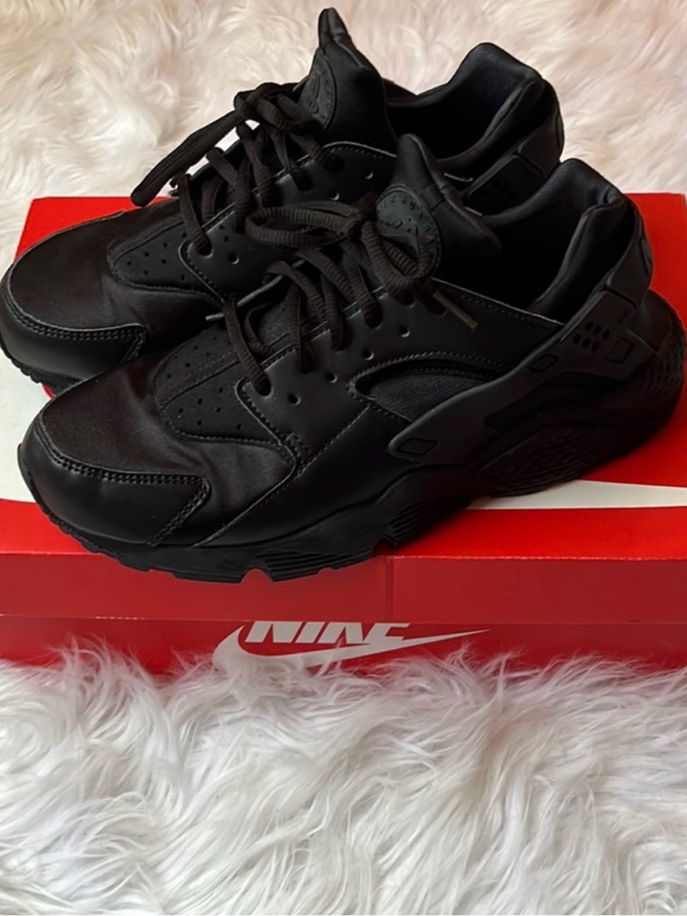 Nike Black Low-Top Sneakers